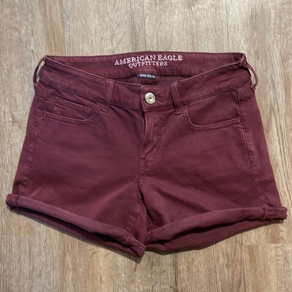AMERICAN EAGLE SUPER STRETCH MAROON SHORTS (4) - Picture 1 of 6
